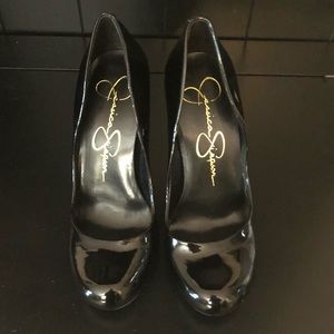 Jessica Simpson Black Patent Leather Pumps! 👠
